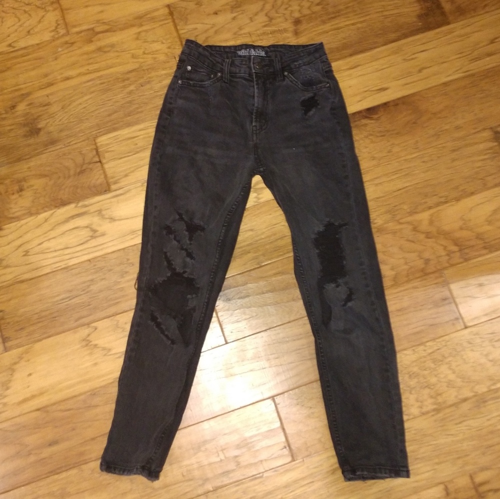 Black mom jeans!!!